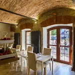 Chateau Nightingales