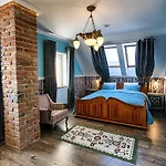 Hotel Chateau Nightingales 4*