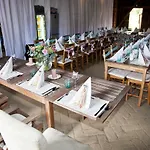 Hotel Chateau Nightingales 4*