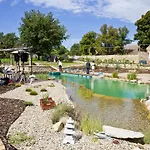 Hotel Chateau Nightingales 4*