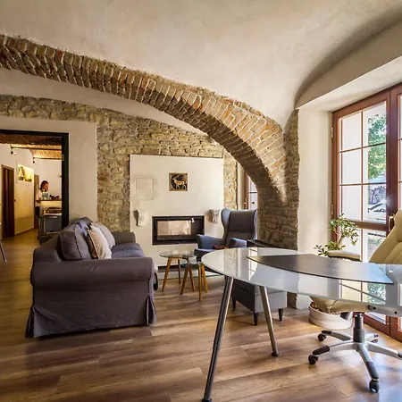 Chateau Nightingales 4* Hostoun