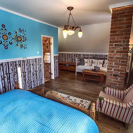 Chateau Nightingales 4* Hostoun