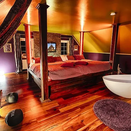 Chateau Nightingales 4* Hostoun