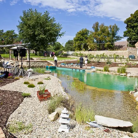 Hotel Chateau Nightingales 4*