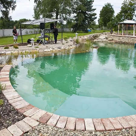 Hotel Chateau Nightingales 4*