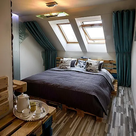Hotell Chateau Nightingales 4*