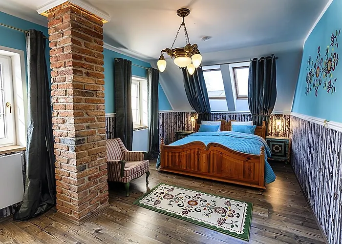 Hotel Chateau Nightingales 4*