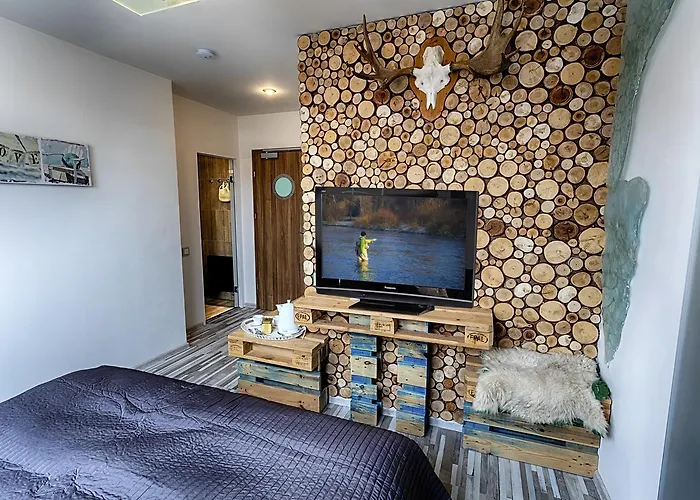 Hotel Chateau Nightingales 4*