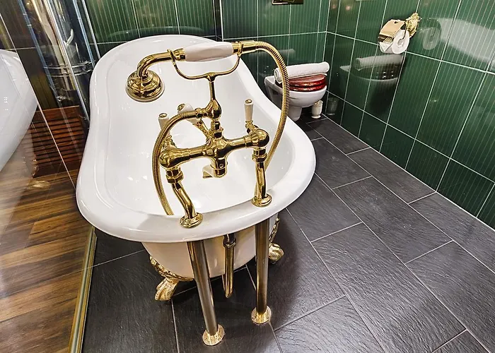 Chateau Nightingales 4* Hostoun