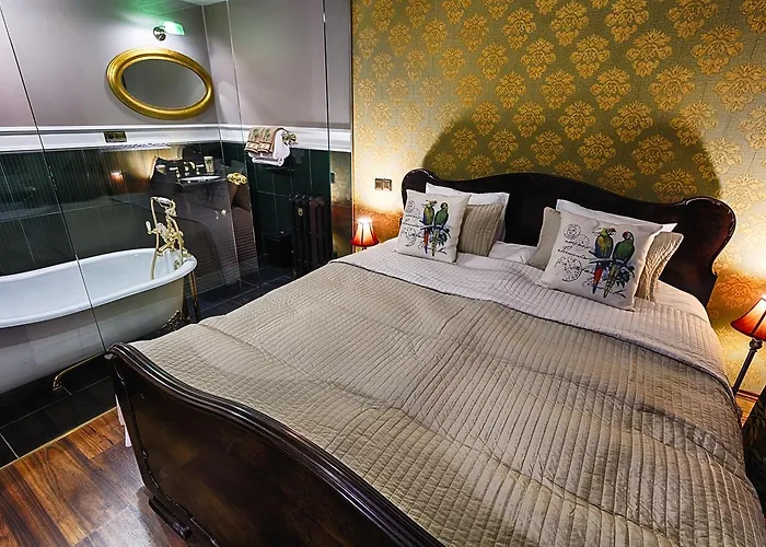 Hotel Chateau Nightingales 4*