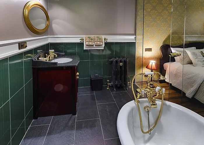 فندق Chateau Nightingales 4*