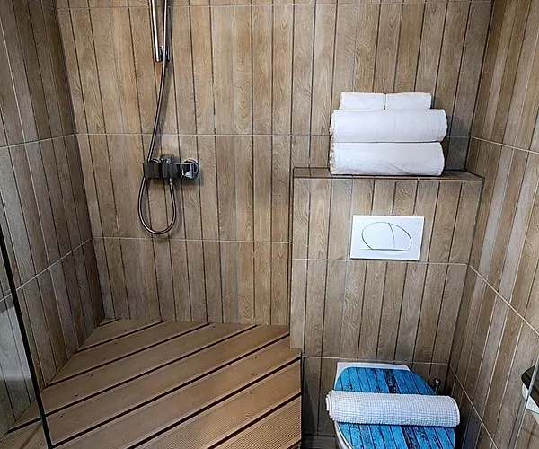 فندق Chateau Nightingales 4*